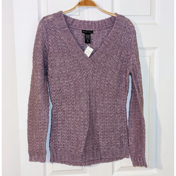 New York & Company V-Neck Sweater Wool Blend Pullover Long Sleeve Plum Small NWT - Picture 1 of 6